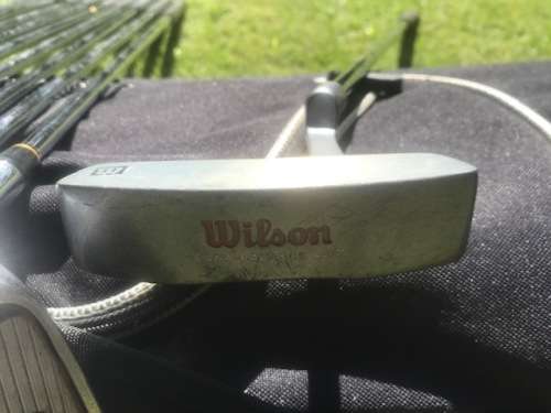 8 PIECE GOLF SET COMPLETE WITH GOLF BAG AND COVER