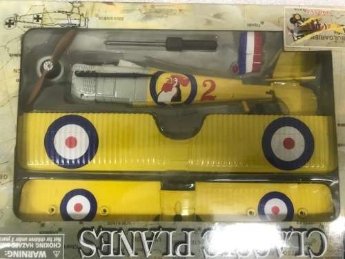 2 X AIRPLANE MODEL BUILDING KITS - COMPLETE AND BRAND NEW