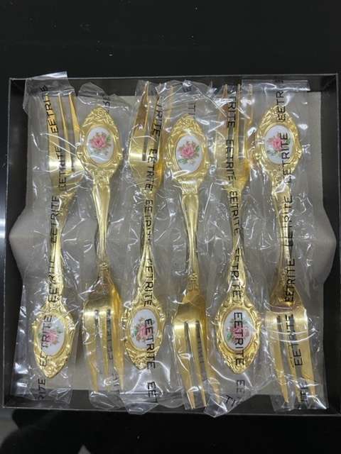 2 SETS OF EETRITE 24CT GOLD PLATED ROYAL ALBERT MOSS ROSE CUTLERY - BRAND NEW