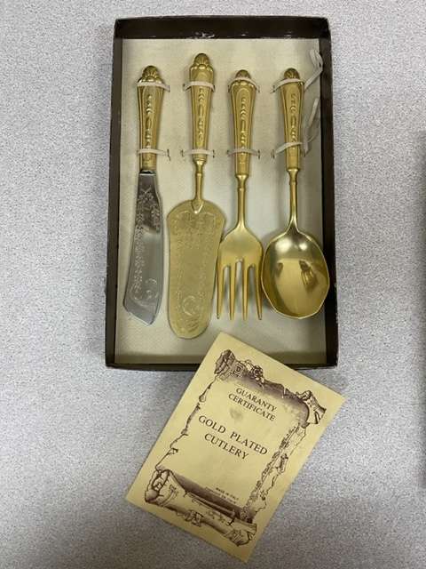 VINTAGE 22CT GOLD PLATED 4 PIECE SERVING SET  - MADE IN ITALY WITH CERTIFICATE