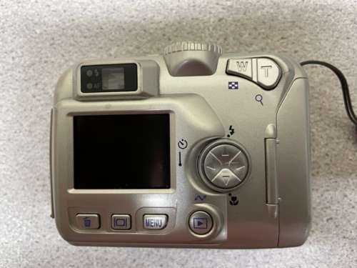 NIKON COOLPIX 3100 DIGITAL CAMERA IN GOOD WORKING CONDITION WITH ACCESSORIES