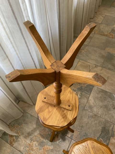 3 X SOLID OAK SIDE TABLE (BID PER TABLE)