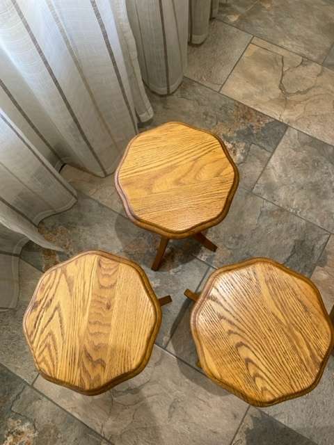 3 X SOLID OAK SIDE TABLE (BID PER TABLE)