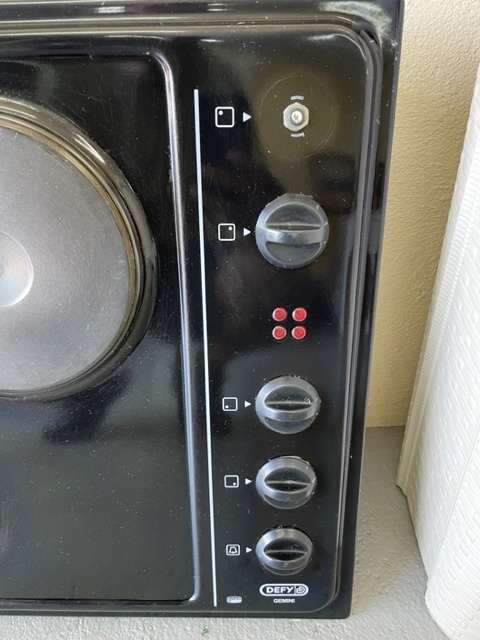 DEFY GEMINI 4 PLATE STOVE HOB - USED