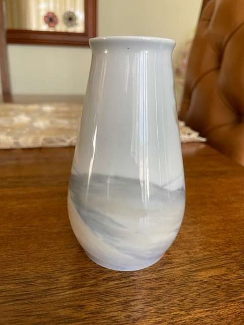 B&G Porcelain B&G 8677-256 Art Nouveau Vase 11.5 cm Trees at the seaside