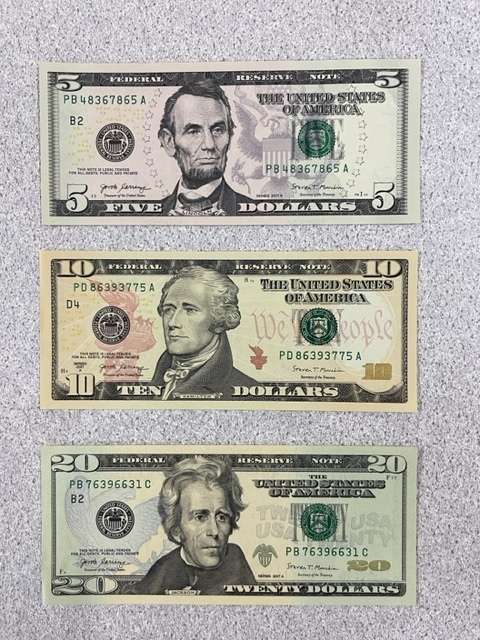 USA Five, Ten & Twenty Dollar Bills - AUNC/UNC condition (bid for the lot)