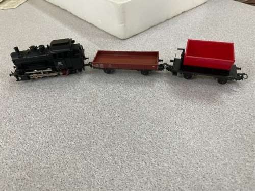 MARKLIN TRAIN SET HO S-2930 ***LIKE NEW - DO NOT MISS THIS***