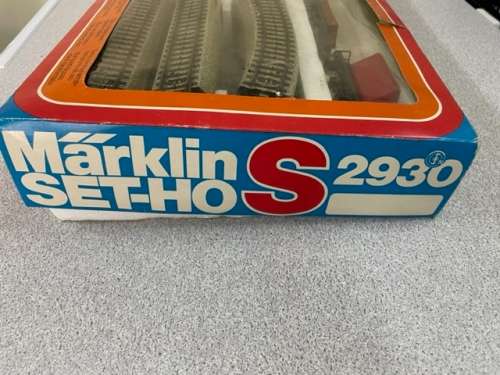 MARKLIN TRAIN SET HO S-2930 ***LIKE NEW - DO NOT MISS THIS***