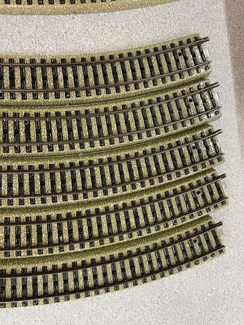 Marklin HO 5200 10Pc. Curved Track Sections New