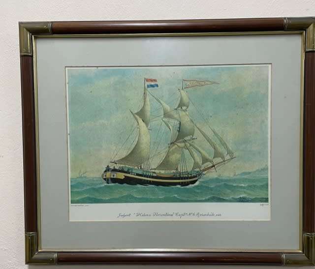 LARGE, GENOVA SHIPS LITHOGRAPH IN SOLID WOOD & BRASS FRAME (3 OF 4)