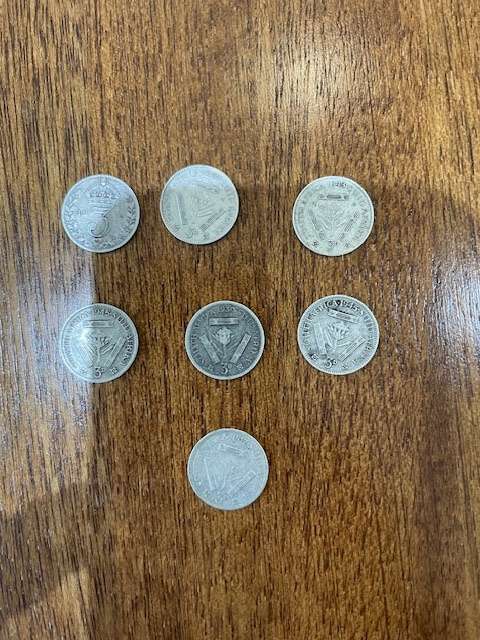 Lot of 7  .800 silver 3d coins (9.5g) Bid per coin to take all 7