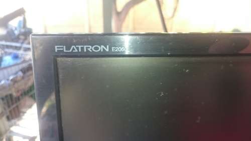 LG FLATRON E2060-PN 20 INCH PC WIDE SCREEN R500