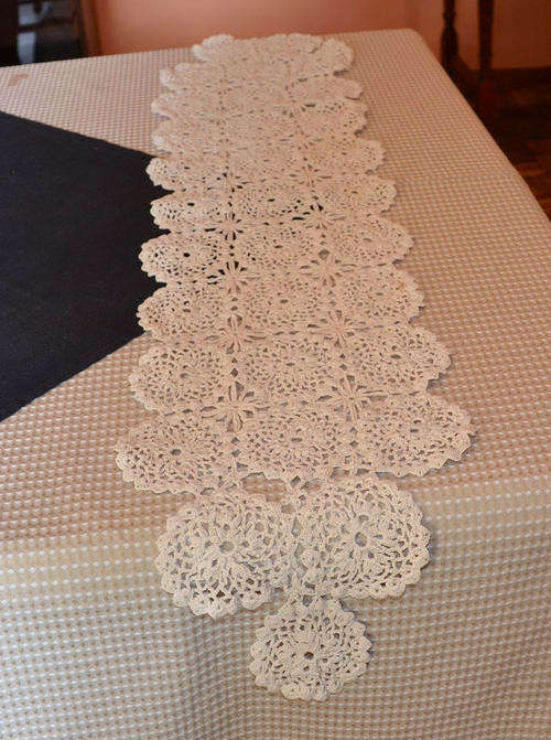 vintage  crochet table runner