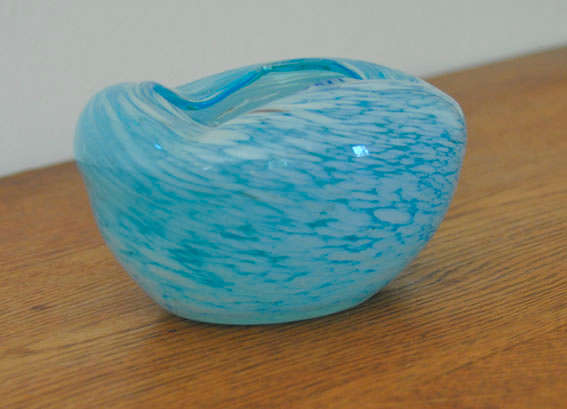 beautiful ashtray could be murano