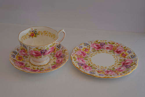Royal Albert "SERENA" trio