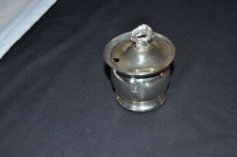 Sugar/Jam pot Kingsway plate