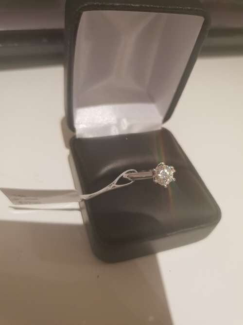 1.00 Carats natural diamond Solitaire Engagement Wedding Ring. Colour H Clarity VS2
