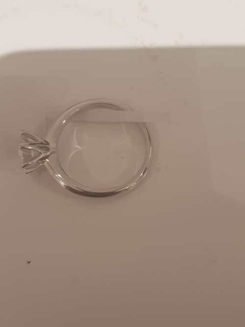 1.00 Carats natural diamond Solitaire Engagement Wedding Ring. Colour H Clarity VS2