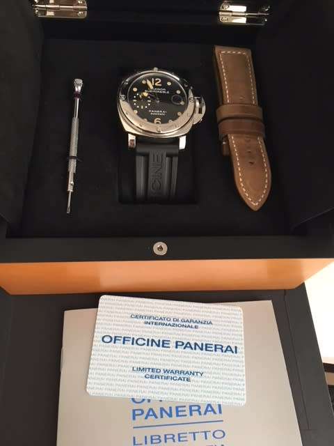 **WOW** RARE** MINT Panerai Luminor Submersible PAN24C - Extremely Rare, Just been serviced polished
