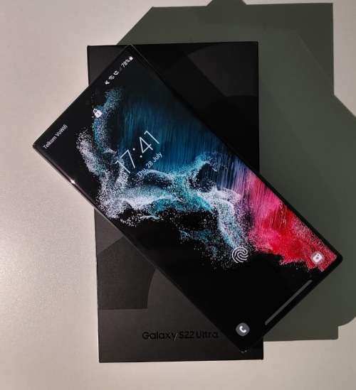 Samsung Galaxy S22 Ultra - 256GB Dual Sim