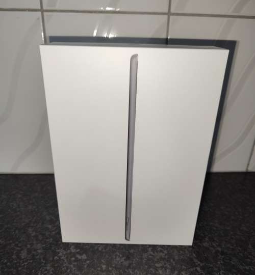 Apple IPad (9th Gen) WiFi - 64GB + WARRANTY