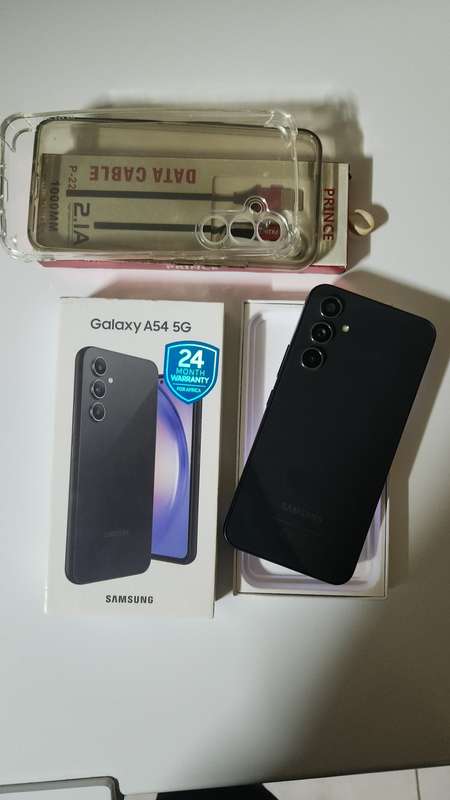 Samsung Galaxy Z Fold 4 5G - 256GB Dual Sim
