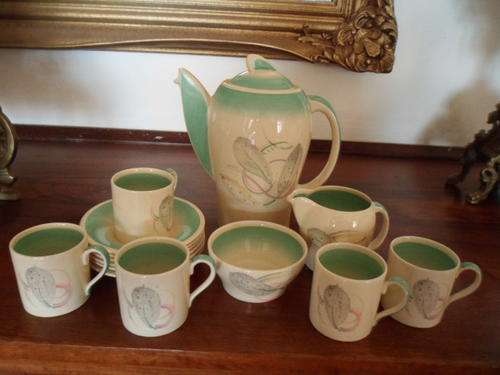 ART DECO KESTREL SHAPE FEATHER PATTERN SUSIE COOPER 16 PIECE COFFEE SET