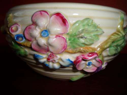 BEAUTIFUL CLARICE CLIFF BOWL