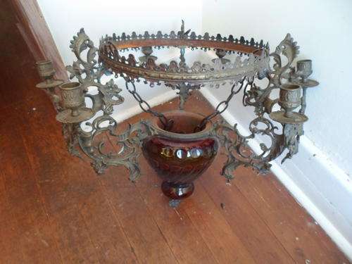 ATTRACTIVE WROUGHT IRON CHANDELIER