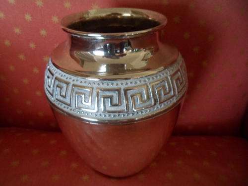 ATTRACTIVE GREEK PATTERNED METAL URN