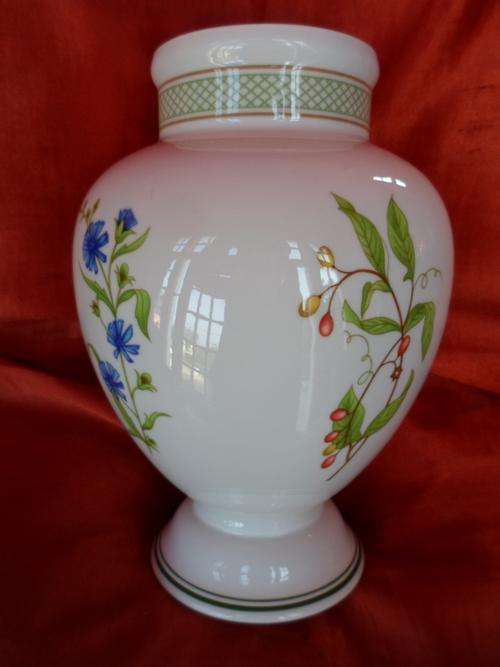VILLEROY AND BOCH VASE