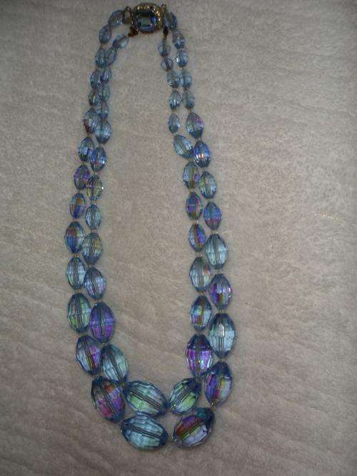 STUNNING FACETED  BLUE NECKLACE