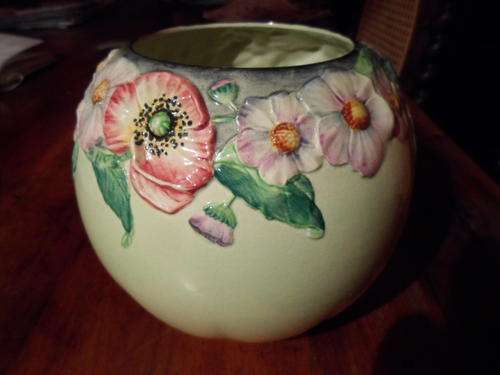 RARE CARLTON WARE ANENOME BALL VASE