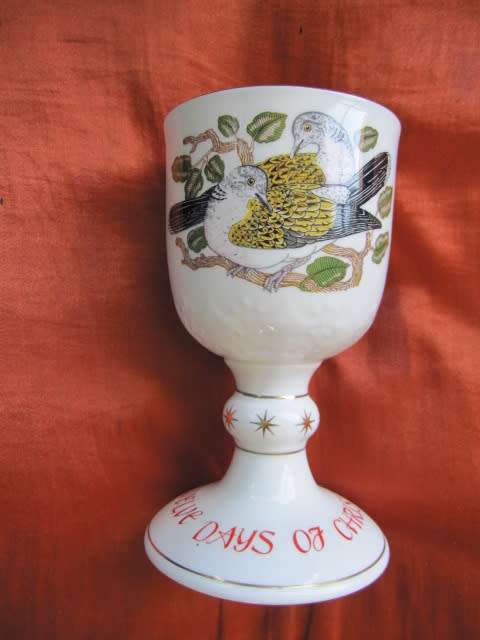 ROYAL DOULTON `TWELVE DAYS OF CHRISTMAS` GOBLET. TWO TURTLE DOVES.