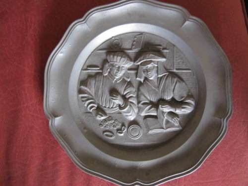 PEWTER WALL PLATE