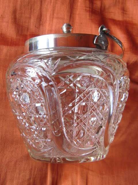 LOVELY CUT GLASS BISCUIT BARREL