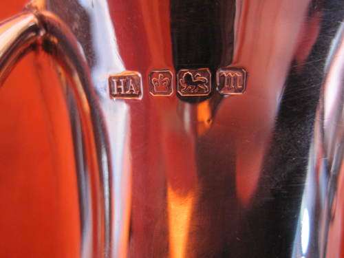 HALLMARKED SILVER MUG