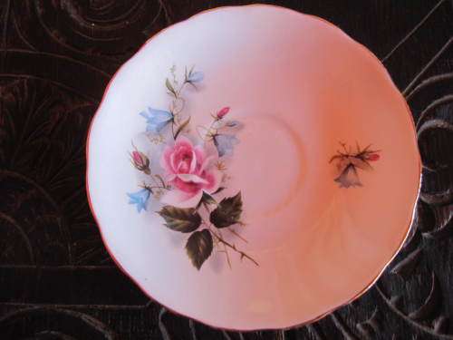 ROYAL VALE TRIO AND EXTRA CAKE PLATE