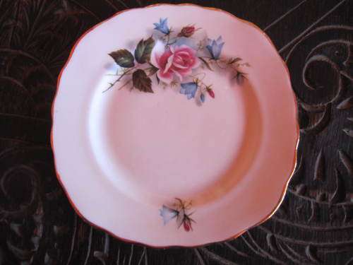 ROYAL VALE TRIO AND EXTRA CAKE PLATE