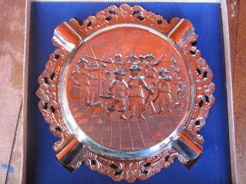 LARGE SILVERPLATE DUTCH ASHTRAY IN MINT CONDITION