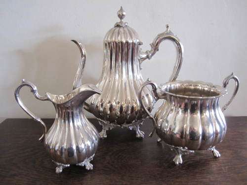 GORGEOUS SILVERPLATE TEASET
