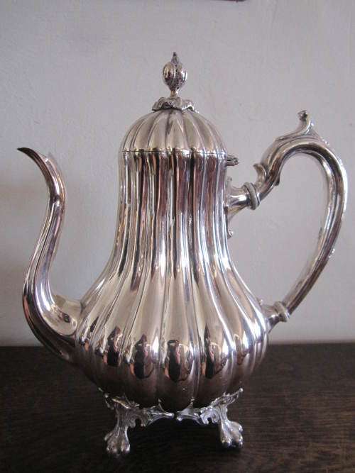 GORGEOUS SILVERPLATE TEASET
