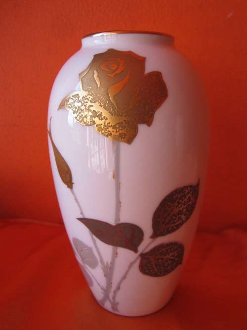 PAIR OF OKURA Noritake Japan Golden Rose Vases