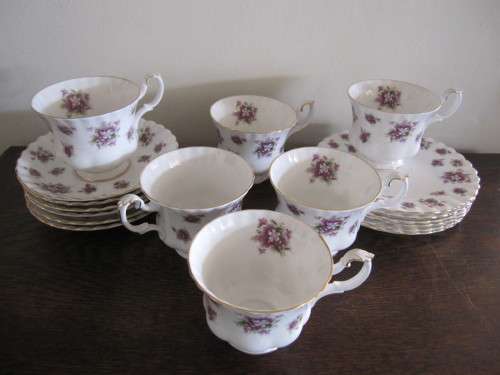 6 ROYAL ALBERT SWEET VIOLETS TRIOS. ONE BROKEN SAUCER