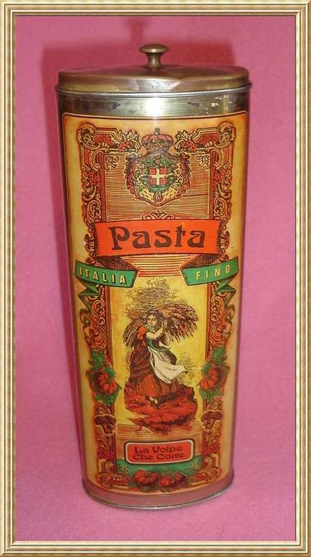 Pasta Italia Fino La Volpe Che Corre Lidded Tin Canister from Blisful