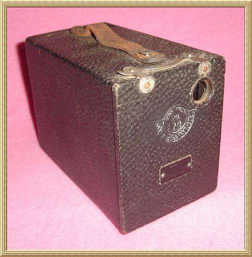 c1919 Eastman Kodak Brownie No 2 - USA from Blisful