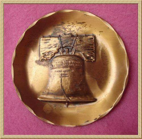Vintage Wendell August Pittsburgh Forge Solid Bronze Collectors Plate Liberty Bell from Blisful