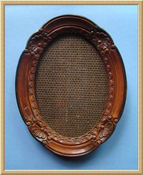 Oval Frame with Glass from Blisful