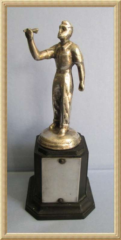Vintage Solid ( 211g ) Silver Plated Dart Trophy from Blisful
