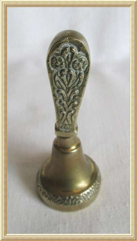 Vintage Solid Cast Brass Table Bell from Blisful